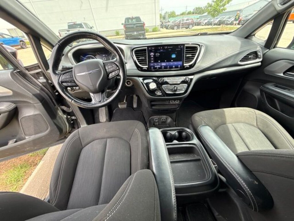 Used 2021 Chrysler Pacifica Touring S Appearance AWD Van Passenger Van