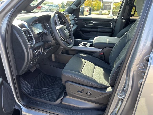 2026 Ram 1500 Big Horn photo 2