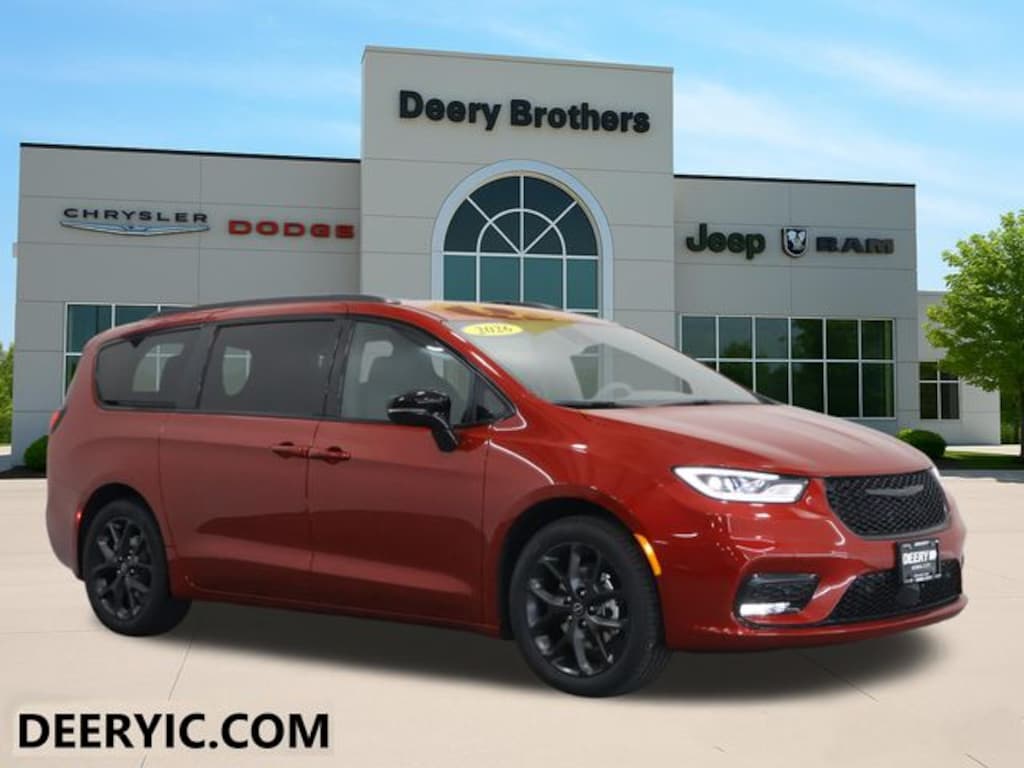 New 2026 Chrysler Pacifica Select Passenger Van
