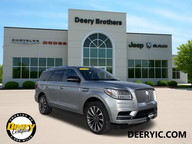2021 Lincoln Navigator Reserve's photo
