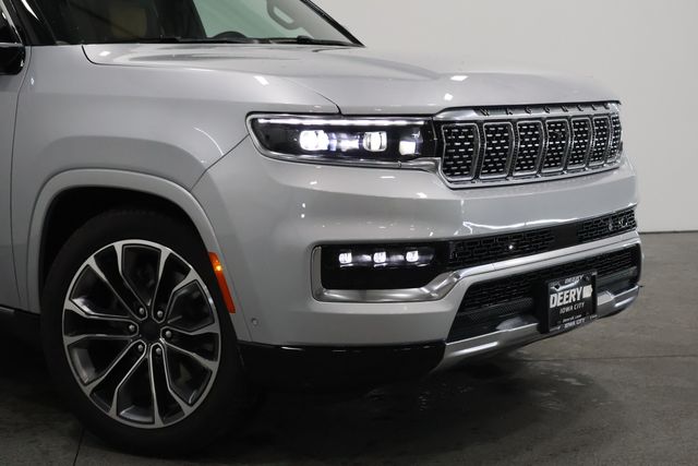2025 Jeep Grand Wagoneer Series III - Photo 21