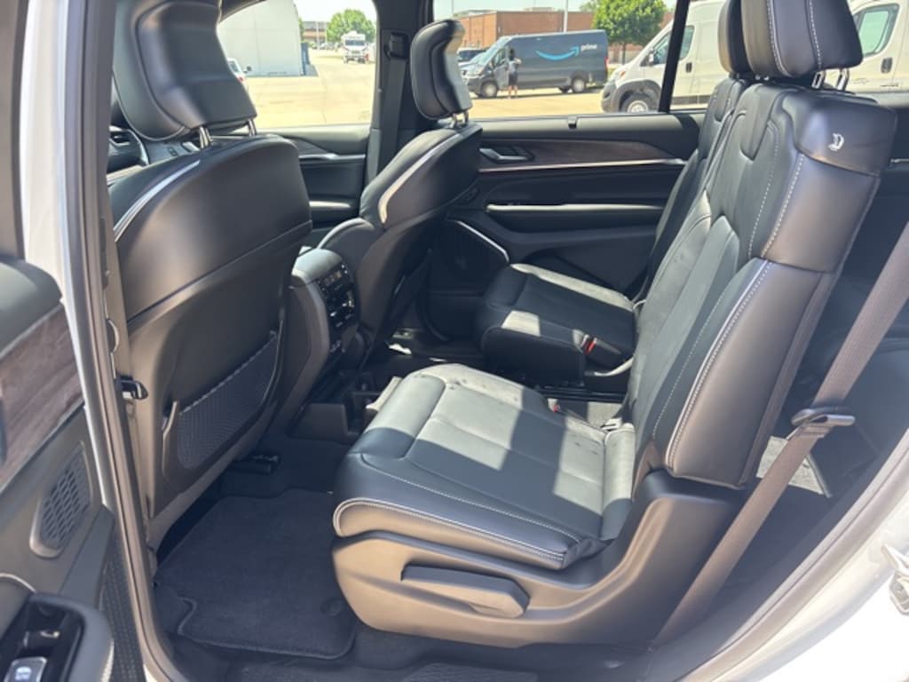 Certified 2025 Jeep Grand Cherokee L Overland 4x4 SUV