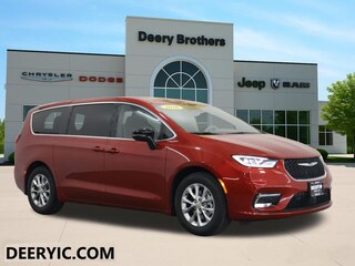 2026 Chrysler Pacifica Limited Passenger Van