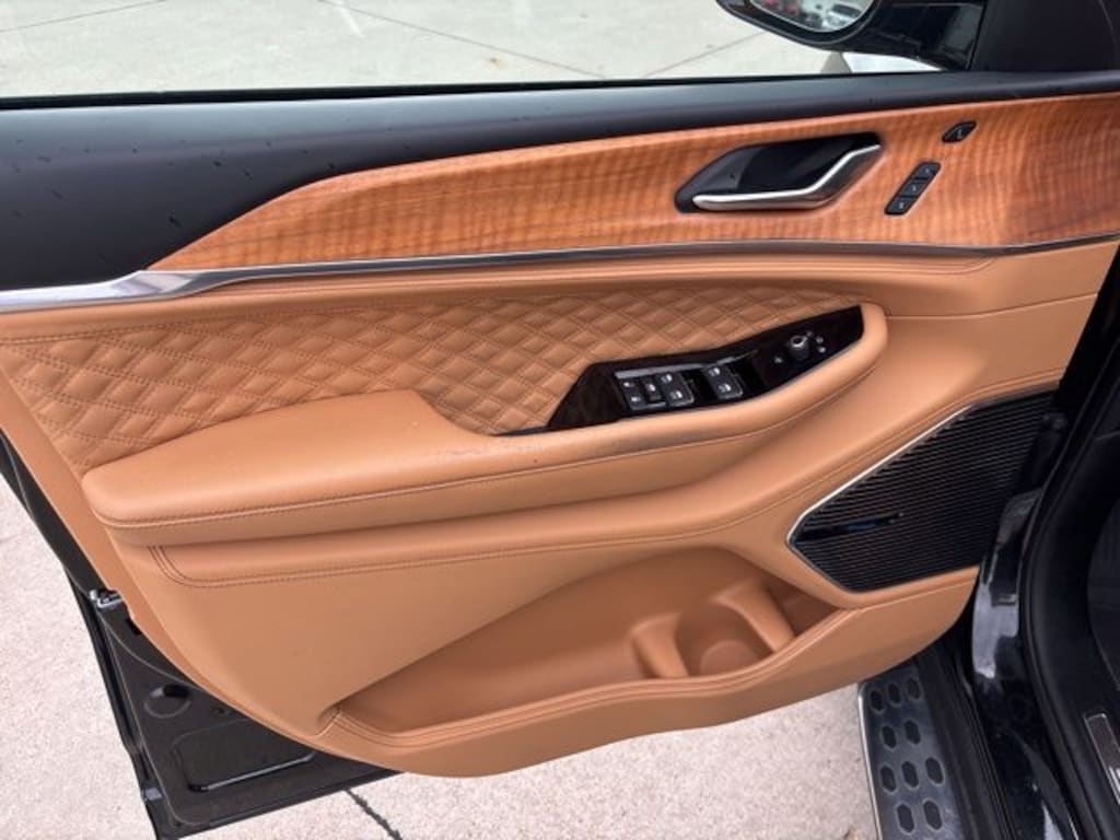 Certified 2024 Jeep Grand Cherokee Summit Reserve 4x4 SUV