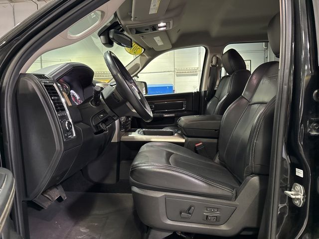 2018 Ram 1500 Laramie photo 3