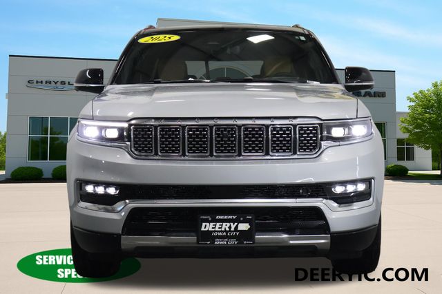 2025 Jeep Grand Wagoneer Series III - Photo 23