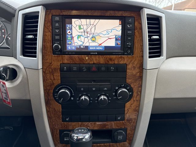 2010 Jeep Grand Cherokee Limited photo 3