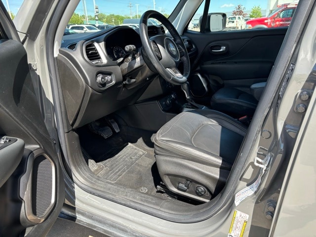 Certified 2021 Jeep Renegade Limited with VIN ZACNJDD15MPM46882 for sale in Iowa City, IA