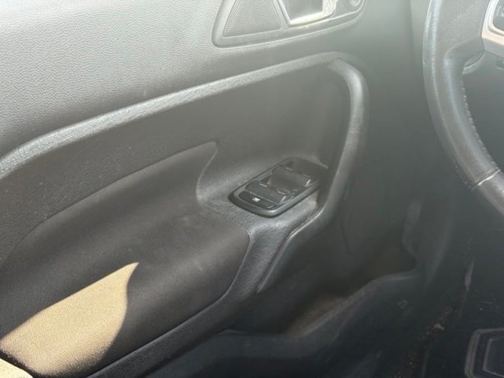 Used 2016 Ford Fiesta SE Sedan