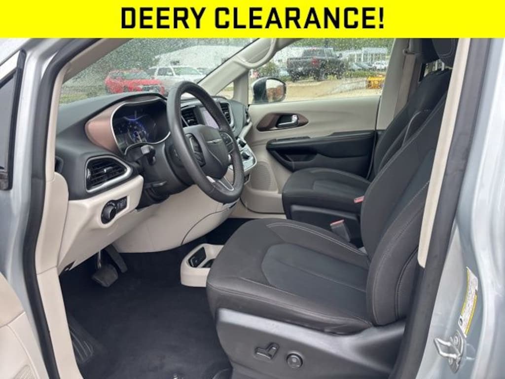 Used 2022 Chrysler Voyager LX Van Passenger Van