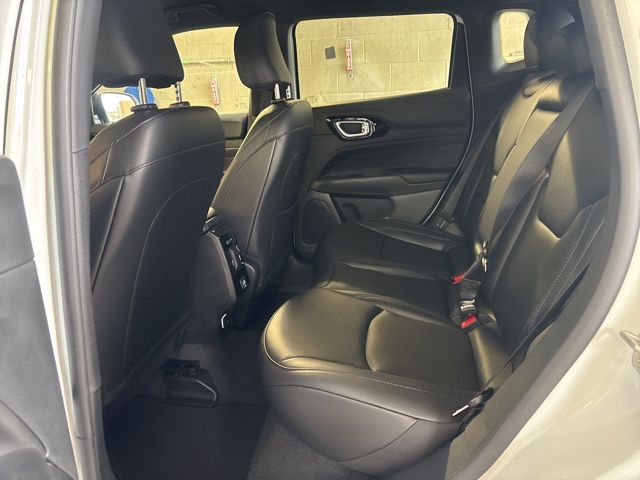 2026 Jeep Compass Limited Altitude photo 3