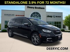 2026 Chrysler Pacifica Pinnacle Passenger Van