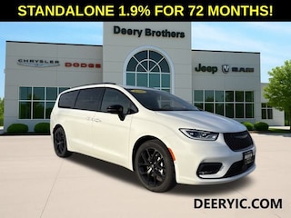 2026 Chrysler Pacifica Select Passenger Van