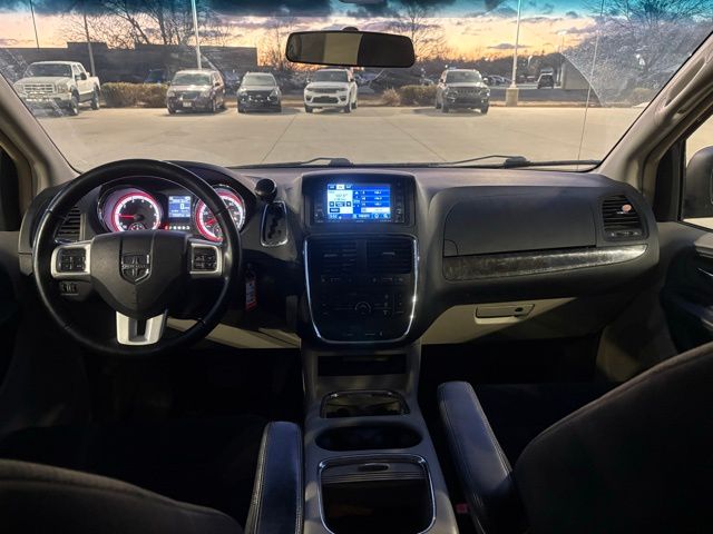 Used 2011 Dodge Grand Caravan Crew with VIN 2D4RN5DG6BR672329 for sale in Iowa City, IA