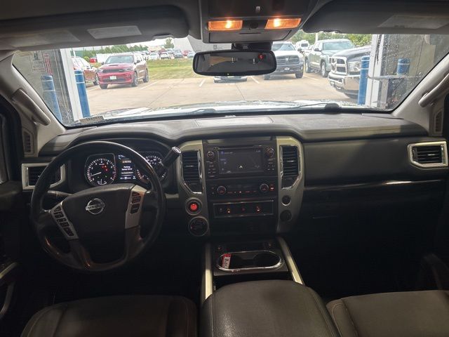 2017 Nissan Titan SV photo 2