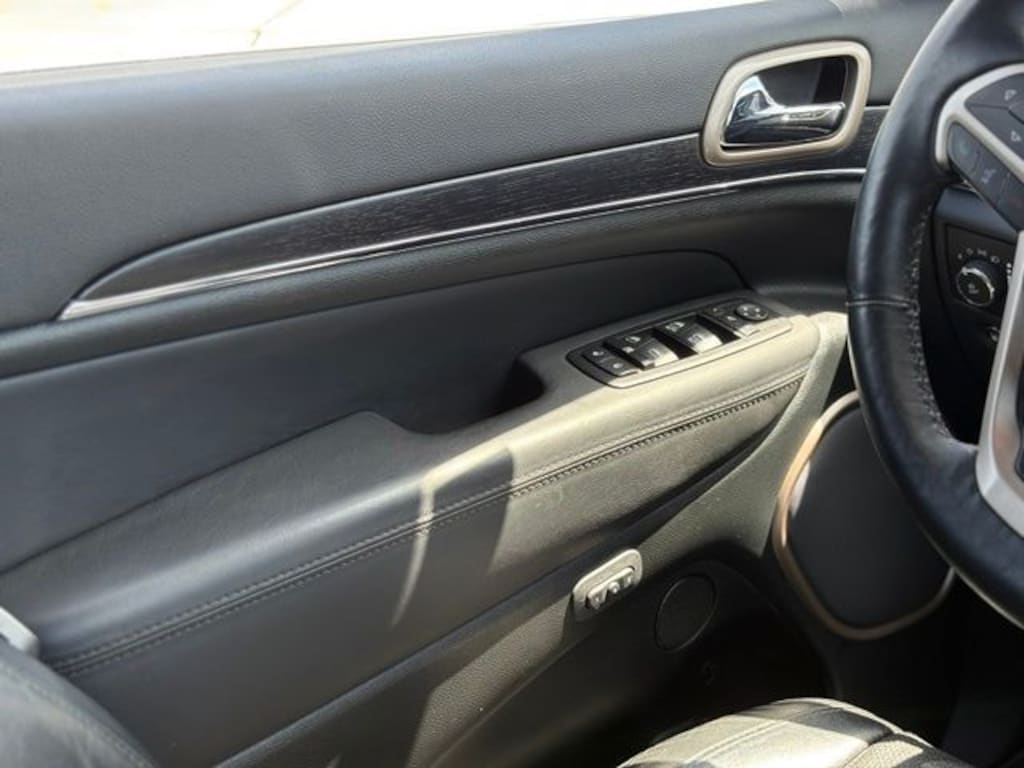 Used 2014 Jeep Grand Cherokee Summit 4x4 SUV