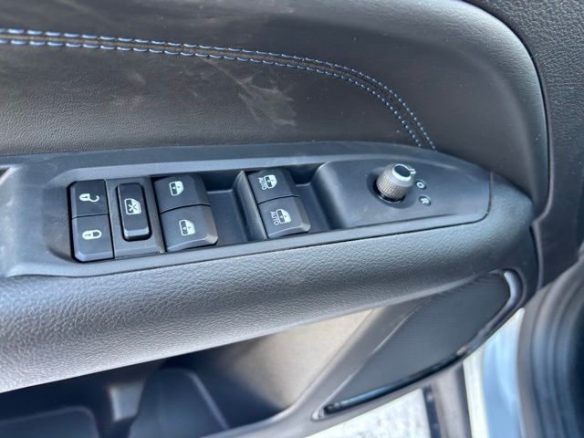 2025 Jeep Compass Altitude Sport photo 3