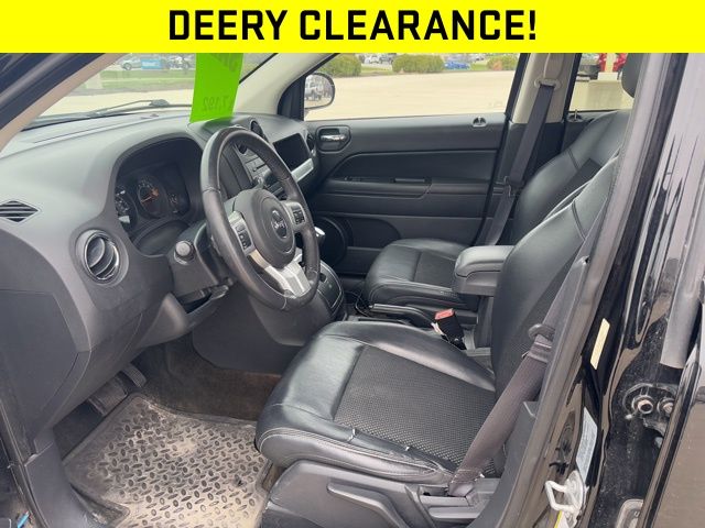 Used 2017 Jeep Compass Sport SE with VIN 1C4NJCBA5HD119323 for sale in Iowa City, IA