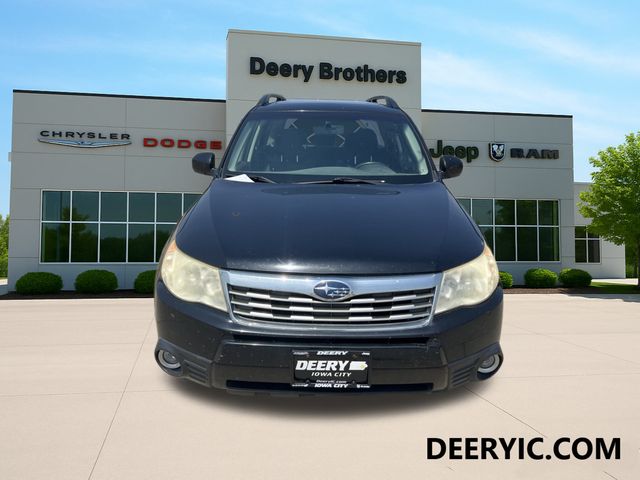 Used 2009 Subaru Forester 2.5X Premium Package with VIN JF2SH63639H728996 for sale in Iowa City, IA