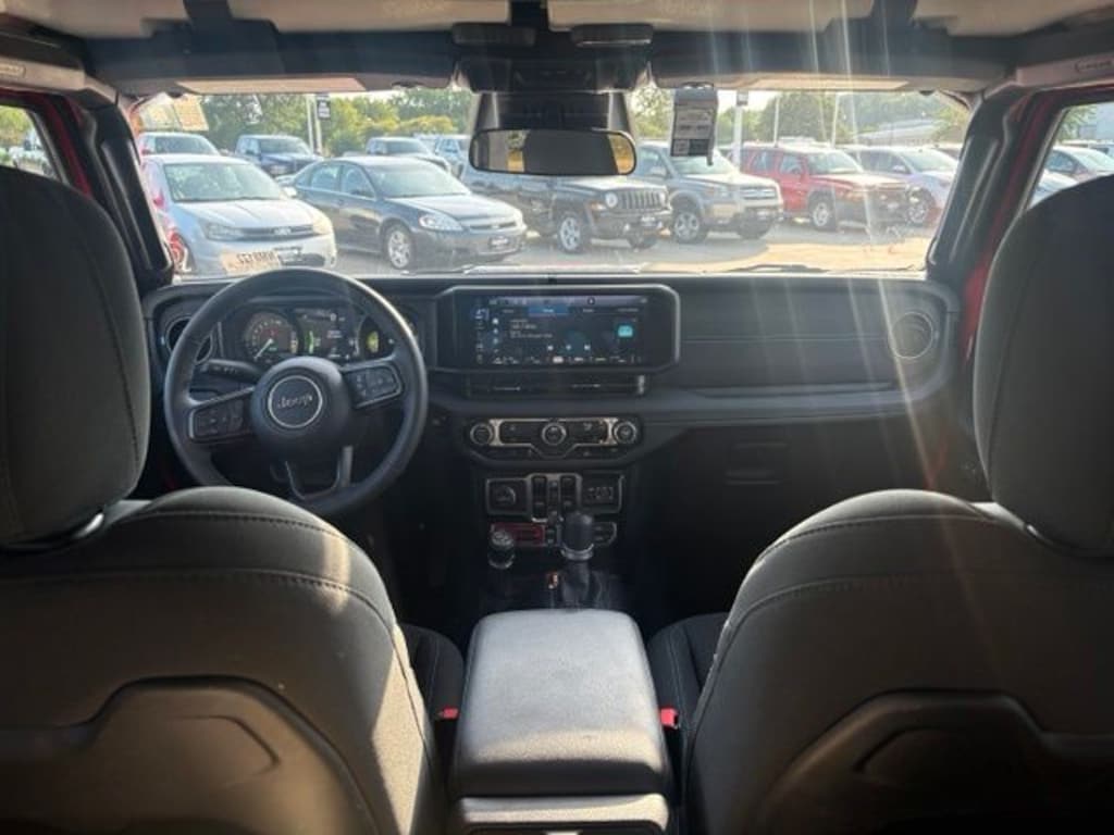 Used 2025 Jeep Wrangler 4xe Rubicon 4x4 SUV