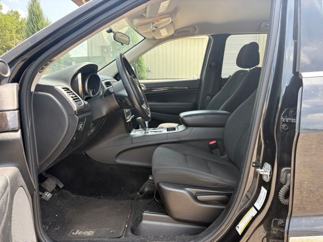 Used 2013 Jeep Grand Cherokee Laredo with VIN 1C4RJFAG6DC548351 for sale in Iowa City, IA