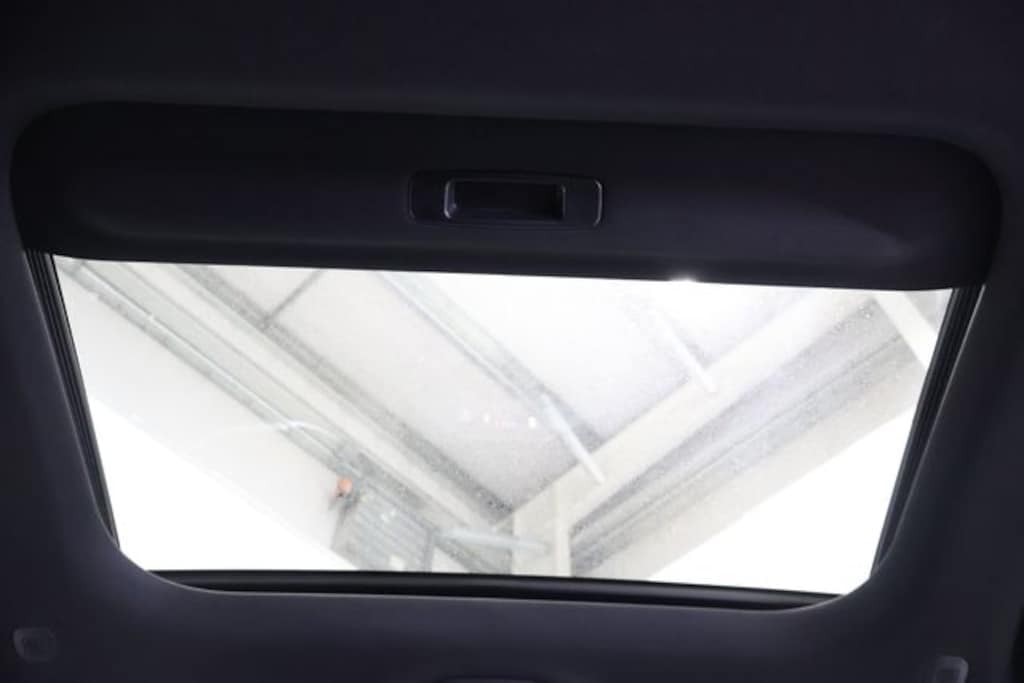 New 2026 Jeep Grand Cherokee L Laredo Altitude Sport Utility