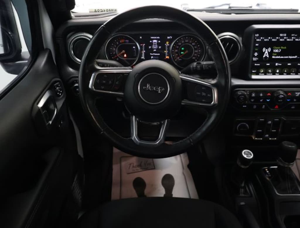 Used 2022 Jeep Wrangler Sahara 4x4 SUV