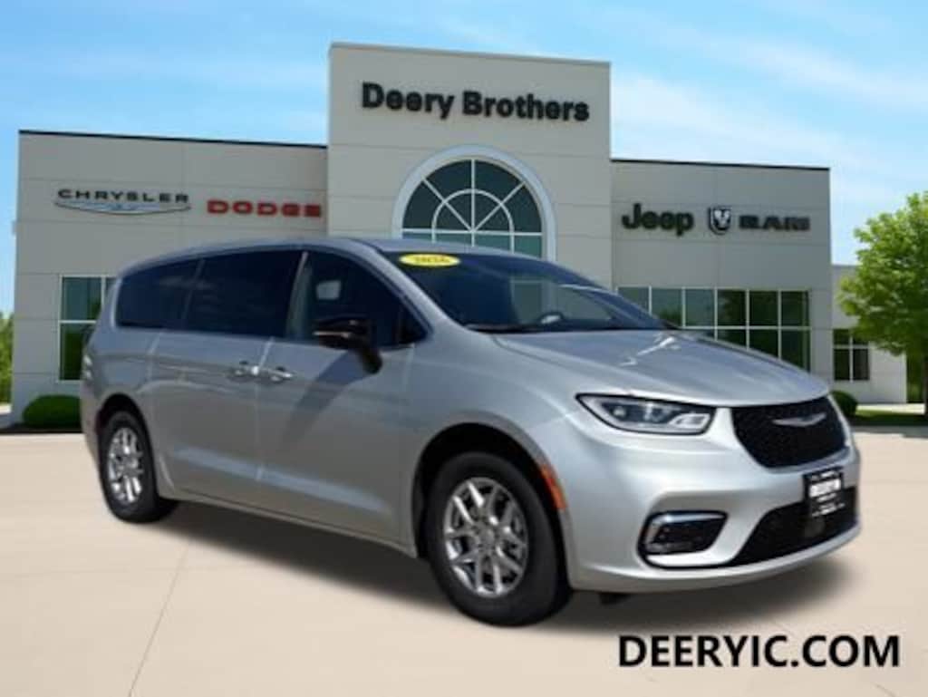 New 2026 Chrysler Pacifica Select Passenger Van