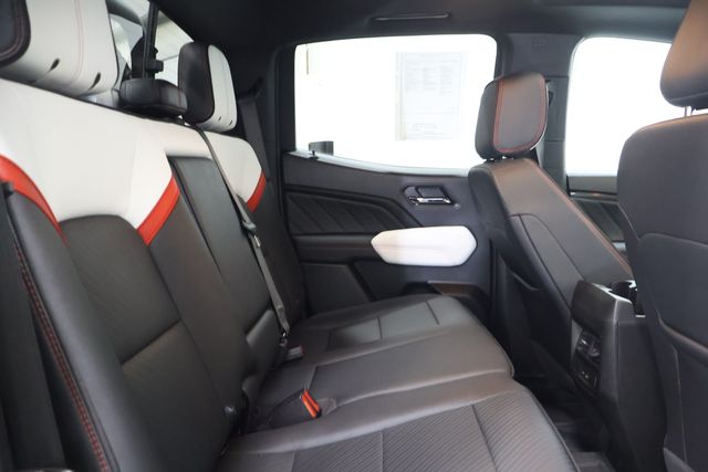 2024 GMC Canyon 4WD AT4X Crew Cab Short Box's photo