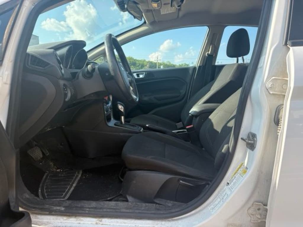 Used 2016 Ford Fiesta SE Sedan