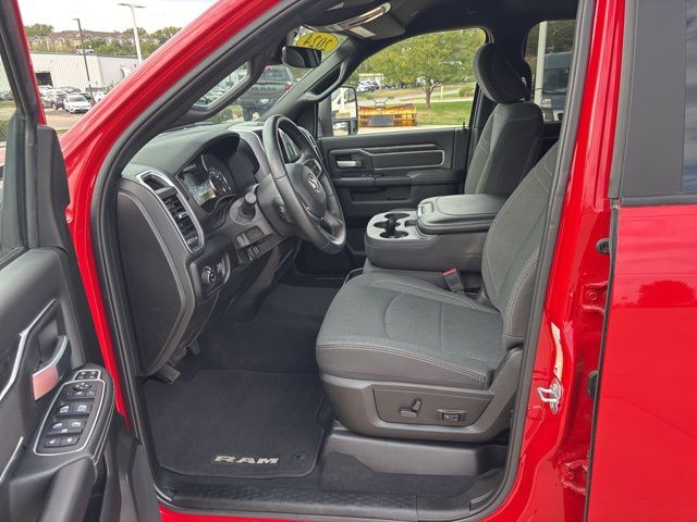 2024 Ram 2500 Big Horn photo 2