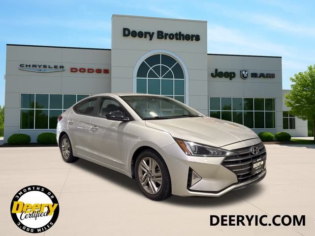 2019 Hyundai Elantra SEL's photo