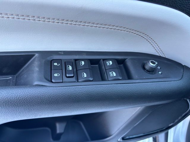 2025 Jeep Compass Limited photo 3