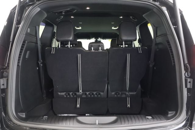 2026 Chrysler Pacifica Select - Photo 18
