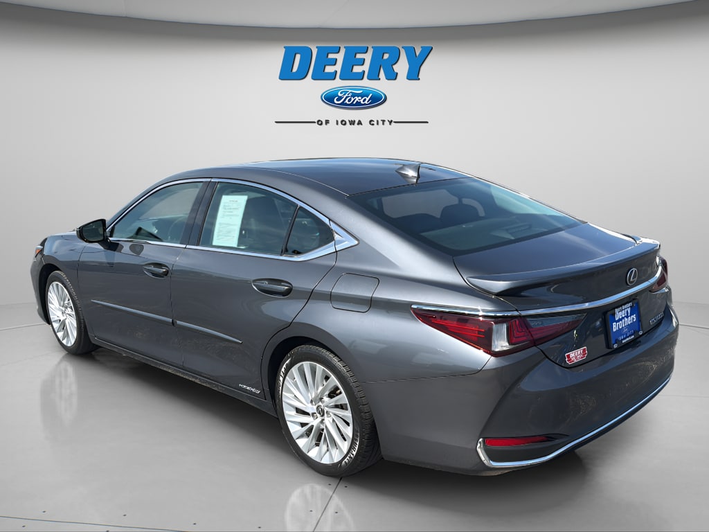 Used 2022 Lexus ES 300h Luxury Sedan