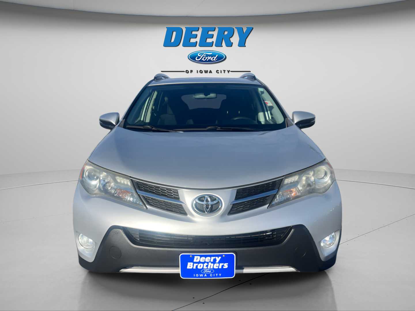 2013 Toyota RAV4 XLE photo 2