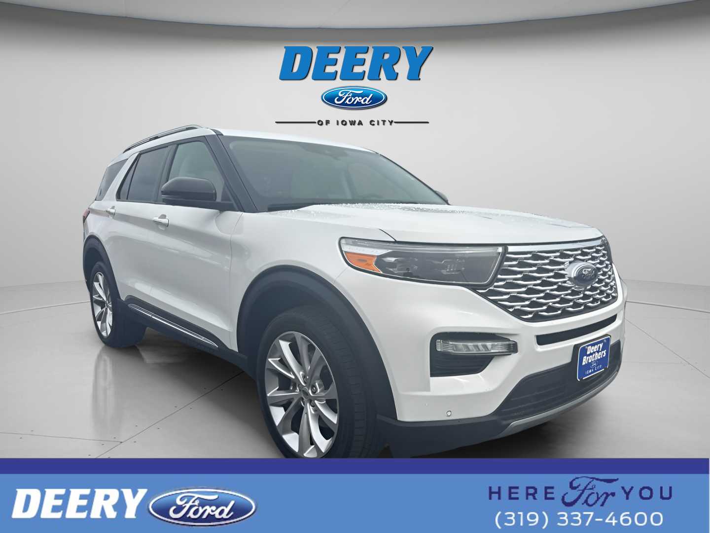 2022 Ford Explorer Platinum's photo