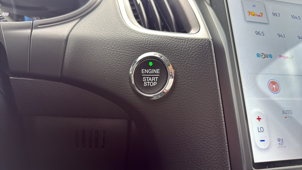 2024 Ford Edge SEL - Photo 29