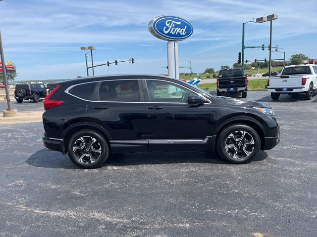 Used 2019 Honda CR-V Touring with VIN JHLRW2H98KX012222 for sale in Iowa City, IA