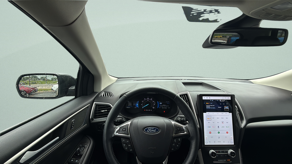 2024 Ford Edge SEL - Photo 11
