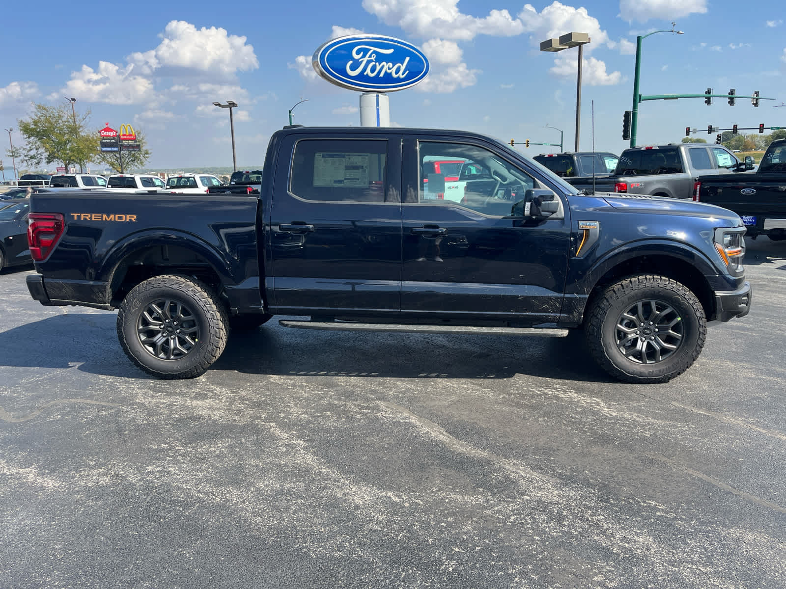 2025 Ford F-150 Tremor photo 2