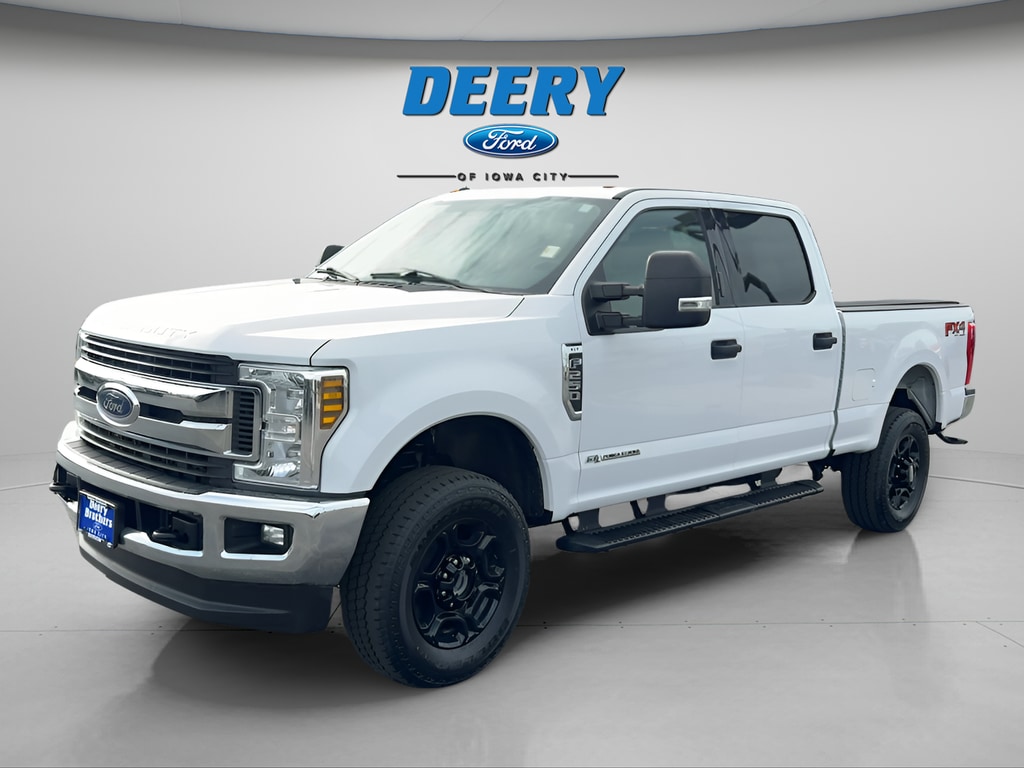2018 Ford F-250 XLT 4x4 Crew Cab 6-3/4' Box's photo
