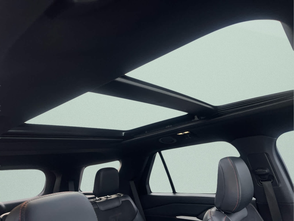 2025 Ford Explorer ST - Photo 16
