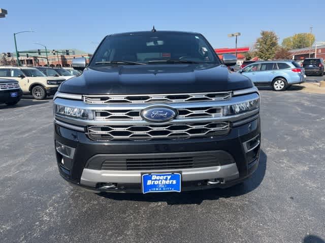 2022 Ford Expedition MAX Platinum photo 3