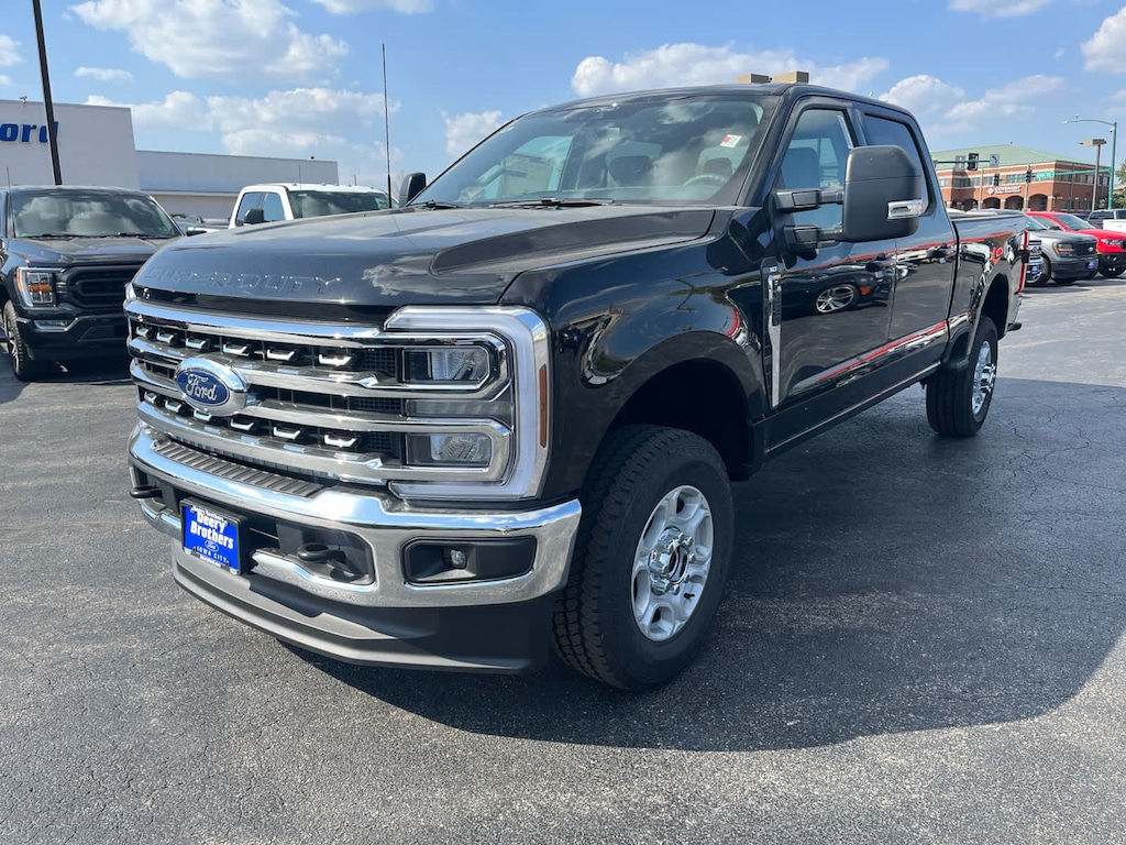 New 2026 Ford Super Duty F-350 SRW XLT Truck Crew Cab