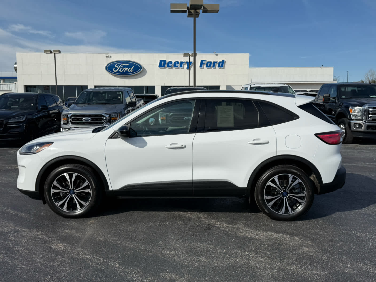 2022 Ford Escape SE photo 4