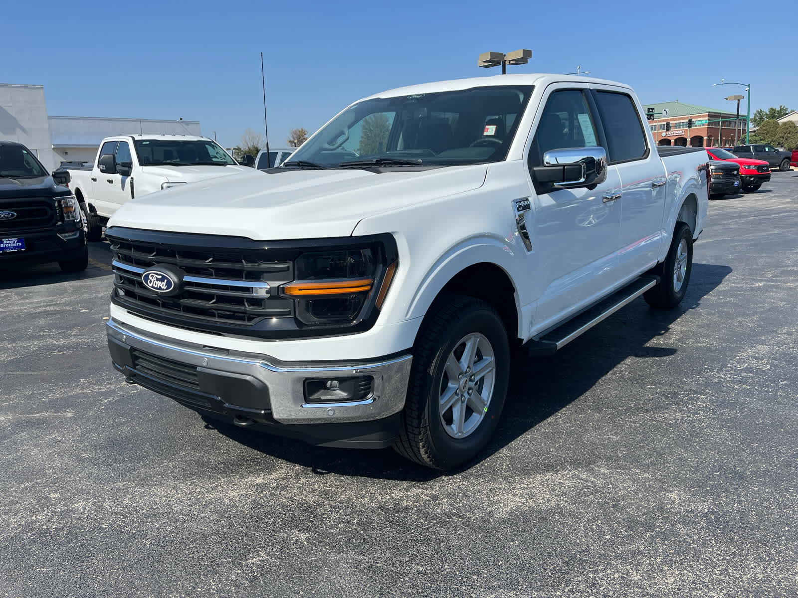 2025 Ford F-150 XLT photo 4