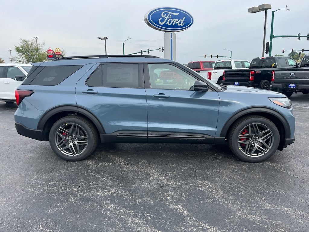 New 2025 Ford Explorer ST 4WD