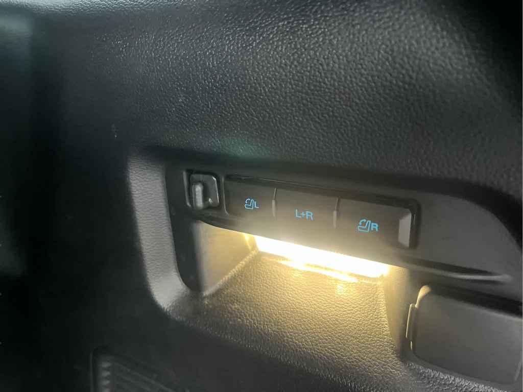 2025 Ford Explorer ST - Photo 23