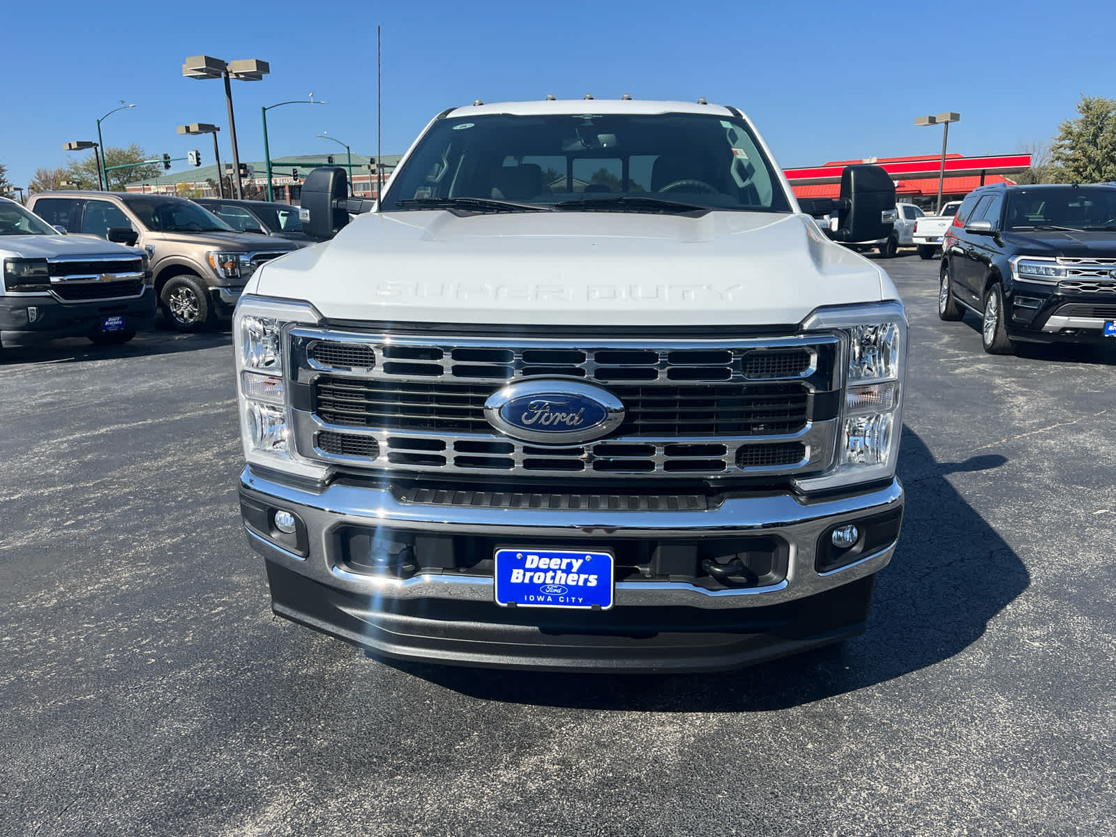 2023 Ford F-250 XLT photo 3